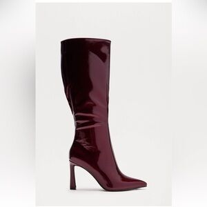 Elegant Burgundy Women's Boots